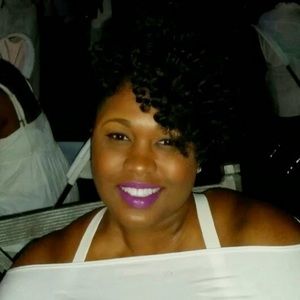 Meet your Posher, Lakisha